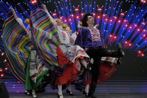 Ансамбль &laquo;Хорошки&raquo; поздравит прекрасных дам с Международным женским днём 8 Марта