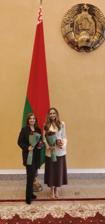 Артистки балета ансамбля «Хорошки» Елена Богданова и Ольга Яковишена удостоены государственных наград – медалей Франциска Скорины